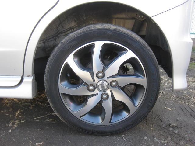 ルークス ハイウェイスター　左パワスラ　ナビ　地デジ　ＥＴＣ　キセノン　プッシュスタート　スマートキー　純正アルミ（44枚目）