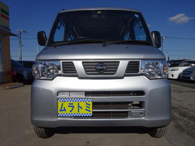 DX 5MT車 社外CDデッキ AUX付 両側スライドドア 集中ドアロック ヘッドライトレベライザー サイドドアバイザー パワーステアリング WSRSエアバック エアコン 取説(4枚目)