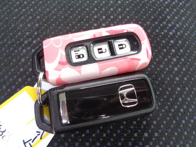 Ｎ－ＢＯＸ Ｇ・Ｌパッケージ　後期型　ギャザズディスプレイオーディオ　ＣＤ　ＵＳＢ　地デジＴＶ　バックカメラ　ビルトインＥＴＣ　ドラレコ　左パワースライドドア　オートエアコン　ウィンカーミラー　リアガラスシェード　ドアバイザー（60枚目）