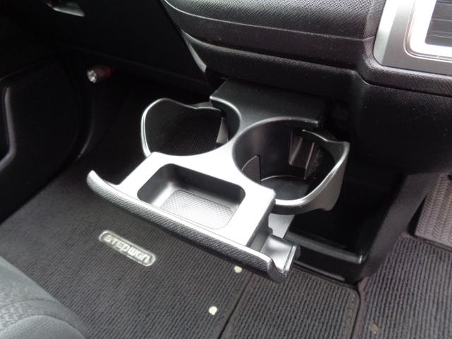 ステップワゴンスパーダ パワーエディション 後期型 1オーナー 大画面メモリーナビ CD DVD SD フルセグTV バックカメラ ビルトインETC 両側パワースライドドア HIDオートヘッドライト フォグライト 純正16インチアルミ 8人乗(55枚目)