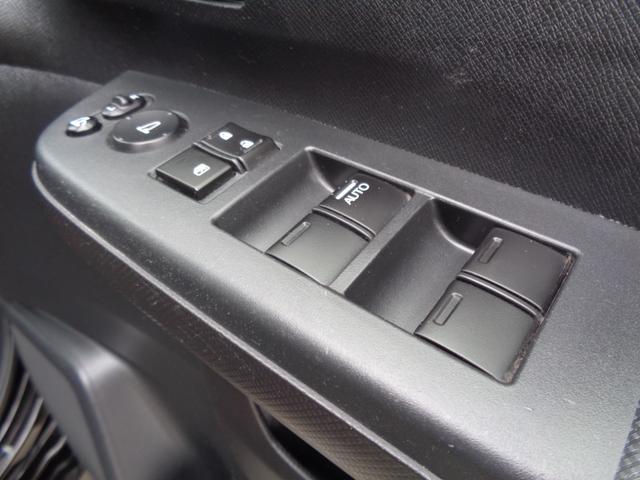 ステップワゴンスパーダ パワーエディション 後期型 1オーナー 大画面メモリーナビ CD DVD SD フルセグTV バックカメラ ビルトインETC 両側パワースライドドア HIDオートヘッドライト フォグライト 純正16インチアルミ 8人乗(64枚目)