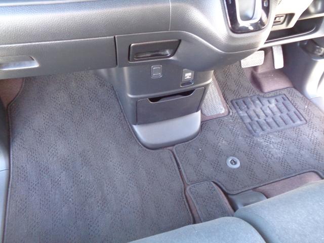 N-BOXカスタム G・Lホンダセンシング メモリーナビ CD DVD SD USB フルセグTV ブルートゥース バックカメラ ビルトインETC LEDオートヘッドライト 左パワースライド LKASクルーズコントロール オートエアコン 雹害(44枚目)