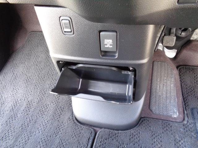 N-BOXカスタム G・Lホンダセンシング メモリーナビ CD DVD SD USB フルセグTV ブルートゥース バックカメラ ビルトインETC LEDオートヘッドライト 左パワースライド LKASクルーズコントロール オートエアコン 雹害(55枚目)