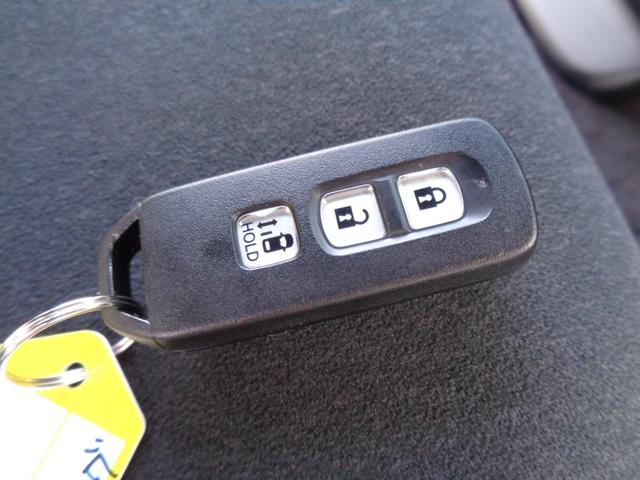 N-BOXカスタム G・Lホンダセンシング メモリーナビ CD DVD SD USB フルセグTV ブルートゥース バックカメラ ビルトインETC LEDオートヘッドライト 左パワースライド LKASクルーズコントロール オートエアコン 雹害(65枚目)