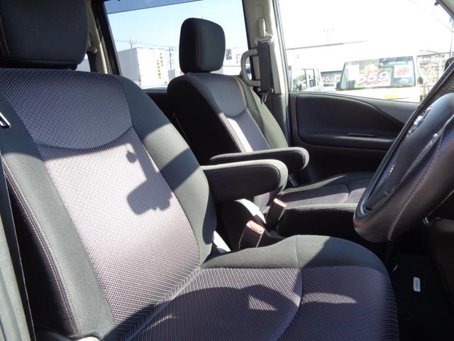 セレナ ハイウェイスター　Ｓ－ハイブリッド　メモリーナビ　ＣＤ　ＤＶＤ　ＳＤ　ＡＵＸ　ＵＳＢ　フルセグＴＶ　ブルートゥース　バックカメラ　フリップダウンモニター　ビルトインＥＴＣ　左パワースライド　ＨＩＤオートヘッドライト　フォグライト（15枚目）