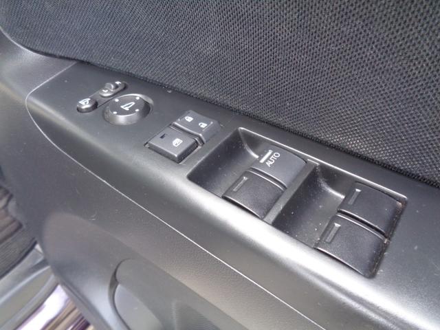 N-BOXカスタム G SSブラックスタイルパッケージ 後期型 メモリーナビ CD DVD SD USB フルセグTV バックカメラ ビルトインETC HIDオートヘッドライト LEDフォグライト 両側パワースライド 純正14インチアルミホイール(63枚目)