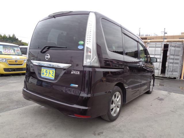 セレナ ハイウェイスター　Ｓ－ハイブリッド　メモリーナビ　ＣＤ　ＤＶＤ　ＳＤ　ＡＵＸ　フルセグＴＶ　ブルートゥース　バックカメラ　左パワースライドドア　クルーズコントロール　革ハンドル　純正１６インチアルミ　オートライト　フォグライト　雹害（10枚目）