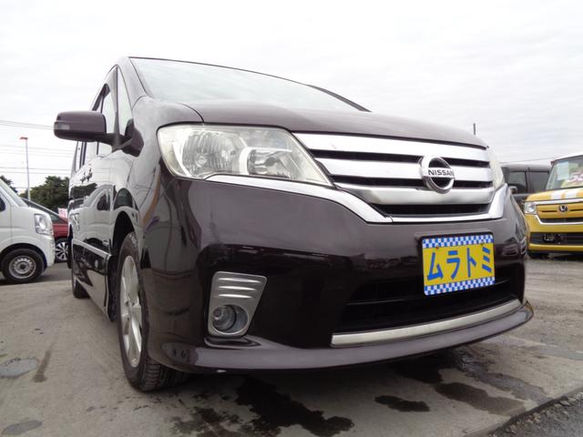 セレナ ハイウェイスター　Ｓ－ハイブリッド　メモリーナビ　ＣＤ　ＤＶＤ　ＳＤ　ＡＵＸ　フルセグＴＶ　ブルートゥース　バックカメラ　左パワースライドドア　クルーズコントロール　革ハンドル　純正１６インチアルミ　オートライト　フォグライト　雹害（12枚目）