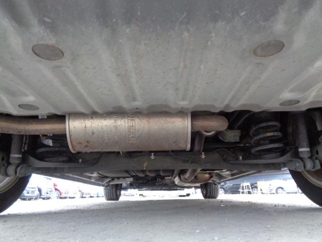 セレナ ハイウェイスター　Ｓ－ハイブリッド　メモリーナビ　ＣＤ　ＤＶＤ　ＳＤ　ＡＵＸ　フルセグＴＶ　ブルートゥース　バックカメラ　左パワースライドドア　クルーズコントロール　革ハンドル　純正１６インチアルミ　オートライト　フォグライト　雹害（28枚目）