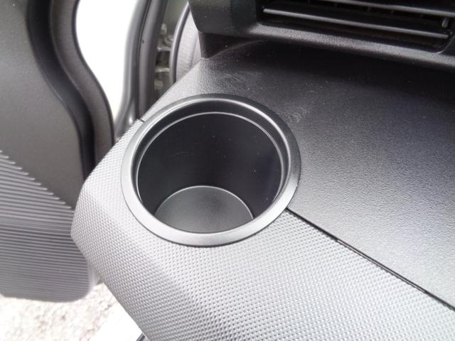 フリード Ｇ　ギャザズＡＵＸ対応ＣＤデッキ　ＥＴＣ　両側スライドドア　プライバシーガラス　ドアバイザー　ヘッドライトレベライザー　電格ドアミラー　７人乗り（49枚目）