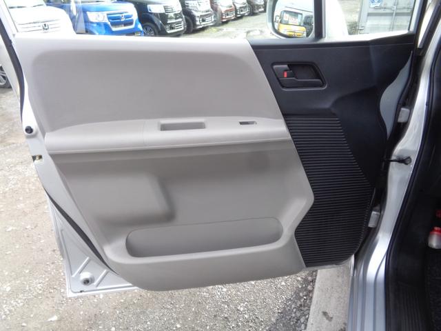 フリード Ｇ　ギャザズＡＵＸ対応ＣＤデッキ　ＥＴＣ　両側スライドドア　プライバシーガラス　ドアバイザー　ヘッドライトレベライザー　電格ドアミラー　７人乗り（64枚目）