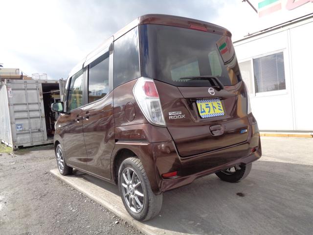 デイズルークス Ｘ　メモリーナビ　ＣＤ　ＤＶＤ　ＳＤ　ＡＵＸ　ＵＳＢ　フルセグＴＶ　ブルートゥース　アラウンドビューカメラ　前後ドライブレコーダー　社外１４インチアルミ　左パワースライドドア　スマートキー　オートエアコン（8枚目）