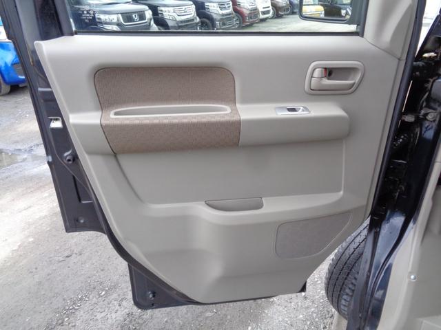 エブリイ ジョインターボ　５速マニュアル車　ターボ　ハイルーフ　メモリーナビ　ＣＤ　ＤＶＤ　ＳＤ　フルセグナビ　両側スライドドア　キーレスキー　セキュリティ　プライバシーガラス　ドアバイザー　ヘッドライトレベライザー　雹害（62枚目）