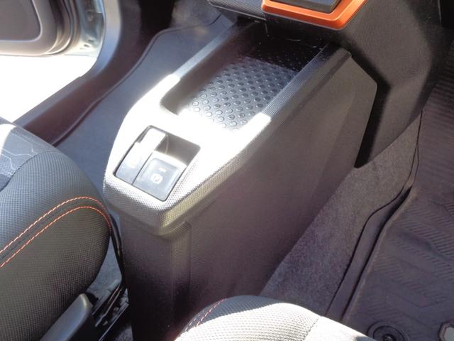 タフト Ｇ　スカイフィールトップ　スマアシＩＩＩ　メモリーナビ　ＣＤ　ＤＶＤ　ＳＤ　ＵＳＢ　フルセグ　ブルートゥース　バックカメラ　ＬＥＤオートヘッドライト　ＬＥＤフォグ　パーキングサポート　純正１５インチＡＷ（57枚目）