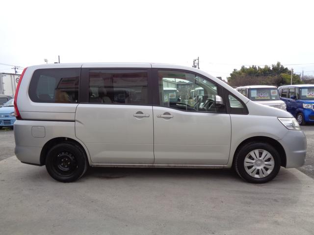 セレナ 20S Vセレクション 後期型 メモリーナビ CD DVD SD 地デジTV ブルートゥース バックカメラ ETC 両側パワースライドドア 前後パーキングサポートソナー ウィンカードアミラー オートエアコン オートライト機能(11枚目)