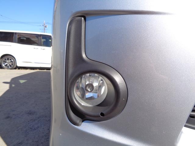 デイズルークス ハイウェイスター　ターボ　エマージェンシーブレーキサポート　メモリーナビ　ＣＤ　ＤＶＤ　ＳＤ　ＡＵＸ　ＵＳＢ　フルセグＴＶ　ブルートゥース　アラウンドビューカメラ　ＥＴＣ　両側パワースライド　ＨＩＤオートヘッドライト　フォグ（19枚目）