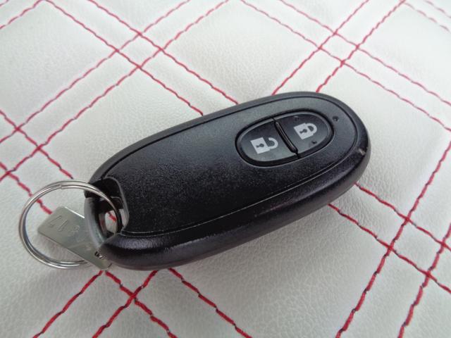 ハスラー Ｘ　レーダーブレーキサポート　社外ＡＵＸ対応ＣＤデッキ　ＨＩＤオートヘッドライト　フォグライト　社外１５インチＡＷ　シートヒーター　ウィンカードアミラー　オートエアコン　スマートキー　イモビ／セキュリティ（23枚目）