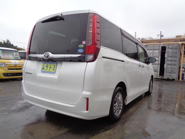 エスクァイア Ｘｉ　メモリーナビ　ＣＤ　ＤＶＤ　ＳＤ　フルセグＴＶ　ブルートゥース　バックカメラ　ビルトインＥＴＣ　両側パワースライドドア　ＬＥＤオートヘッドライト　フォグライト　純正１５インチアルミ　７人乗（10枚目）