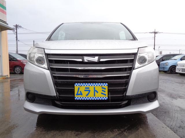 ノア Ｘ　メモリーナビ　ＣＤ　ＡＵＸ　ＳＤ　地デジＴＶ　ブルートゥース　バックカメラ　ビルトインＥＴＣ　ＬＥＤオートヘッドライト　左パワースライドドア　オートエアコン　キーレスキー　ドアバイザー　７人乗（13枚目）