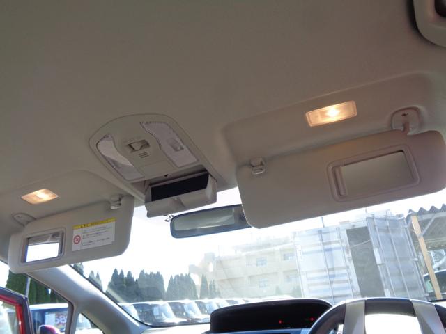 プリウスアルファ Ｓ　メモリーナビ　ＣＤ　ＤＶＤ　ＳＤ　ＡＵＸ　ＵＳＢ　フルセグ　ブルートゥース　バックカメラ　ビルトインＥＴＣ　オートライト　フォグライト　純正１６インチＡＷ　オートエアコン　革ハンドル　ステアリモコン（40枚目）