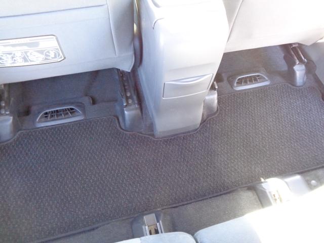 プリウスアルファ Ｓ　メモリーナビ　ＣＤ　ＤＶＤ　ＳＤ　ＡＵＸ　ＵＳＢ　フルセグ　ブルートゥース　バックカメラ　ビルトインＥＴＣ　オートライト　フォグライト　純正１６インチＡＷ　オートエアコン　革ハンドル　ステアリモコン（43枚目）