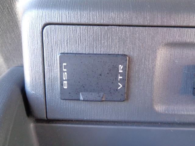 プリウスアルファ Ｓ　メモリーナビ　ＣＤ　ＤＶＤ　ＳＤ　ＡＵＸ　ＵＳＢ　フルセグ　ブルートゥース　バックカメラ　ビルトインＥＴＣ　オートライト　フォグライト　純正１６インチＡＷ　オートエアコン　革ハンドル　ステアリモコン（56枚目）