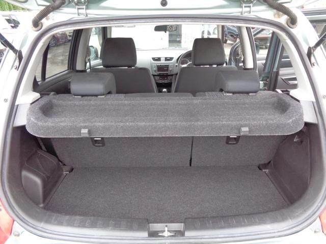 スイフト ＸＧ　５速マニュアル車　純正ＣＤデッキ　プライバシーガラス　ドアバイザー　オートエアコン　プッシュスタート　スマートキー　イモビ／セキュリティ　電格ドアミラー　ヘッドライトレベライザー（17枚目）