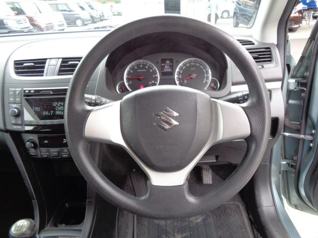 スイフト ＸＧ　５速マニュアル車　純正ＣＤデッキ　プライバシーガラス　ドアバイザー　オートエアコン　プッシュスタート　スマートキー　イモビ／セキュリティ　電格ドアミラー　ヘッドライトレベライザー（21枚目）