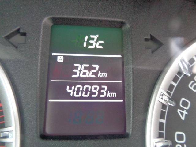 スイフト ＸＧ　５速マニュアル車　純正ＣＤデッキ　プライバシーガラス　ドアバイザー　オートエアコン　プッシュスタート　スマートキー　イモビ／セキュリティ　電格ドアミラー　ヘッドライトレベライザー（22枚目）