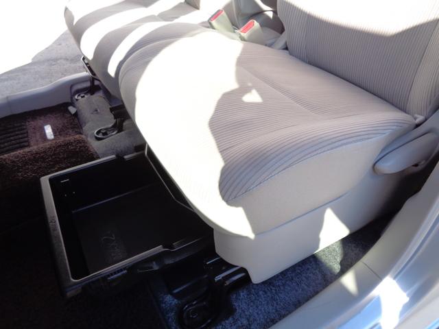 助手席下収納ＢＯＸ♪