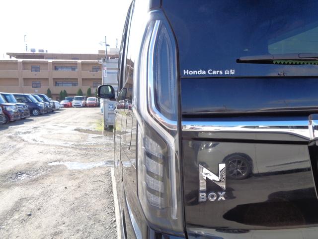 Ｎ－ＢＯＸカスタム Ｇ・Ｌターボホンダセンシング　４ＷＤ　メモリーナビ　ＣＤ　ＤＶＤ　ＳＤ　ＵＳＢ　フルセグ　ブルートゥース　バックカメラ　ビルトインＥＴＣ　ハーフレザーシート　ＬＥＤオートヘッドライト　ＬＥＤフォグ　前後ドラレコ　ＬＫＡＳクルコン（21枚目）