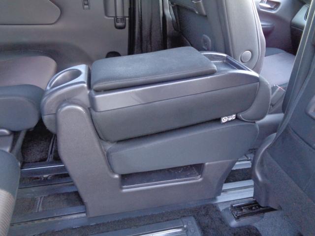 セレナ ハイウェイスター　エマージェンシーブレーキサポート　メモリーナビ　ＣＤ　ＤＶＤ　ブルーレイ　ＳＤ　ＡＵＸ　ＵＳＢ　フルセグ　ブルートゥース　アラウンドビューカメラ　両側パワースライド　ＬＥＤオートヘッドライト　フォグ（28枚目）