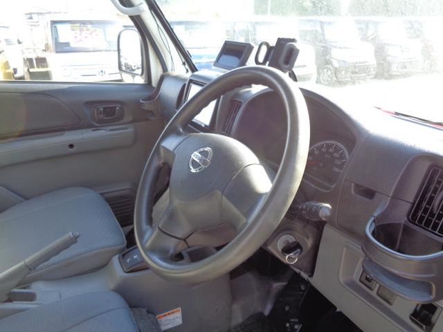 ＮＶ１００クリッパーバン ＤＸ　ＧＬパッケージ　ハイルーフ　タイミングベルト交換済　ダイナモ交換済　メモリーナビ　ＣＤ　地デジＴＶ　バックカメラ　ＥＴＣ　社外ＬＥＤヘッドライトバルブ　キーレスキー　プライバシーガラス（14枚目）