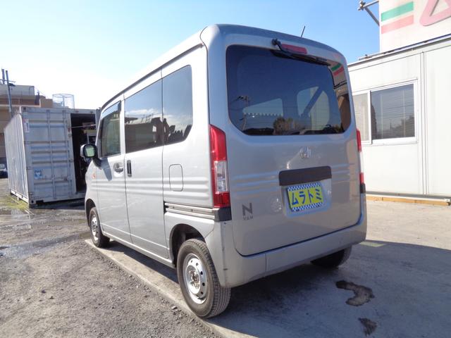 Ｎ－ＶＡＮ Ｇ　４ＷＤ　６速マニュアル車　ＡＭＦＭラジオ　キーレスキー　プライバシーガラス　ドアバイザー　ヘッドライトレベライザー　オートエアコン　両側スライドドア（9枚目）