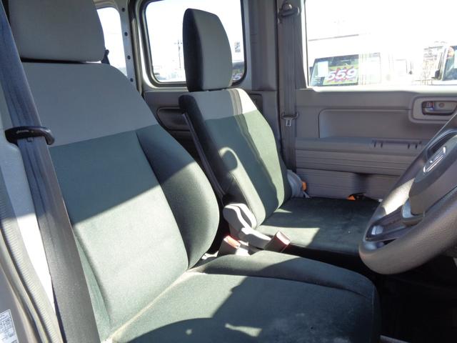 Ｎ－ＶＡＮ Ｇ　４ＷＤ　６速マニュアル車　ＡＭＦＭラジオ　キーレスキー　プライバシーガラス　ドアバイザー　ヘッドライトレベライザー　オートエアコン　両側スライドドア（16枚目）