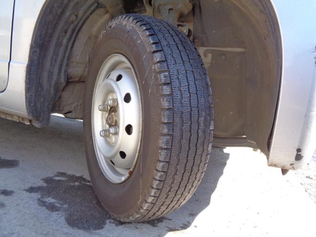 Ｎ－ＶＡＮ Ｇ　４ＷＤ　６速マニュアル車　ＡＭＦＭラジオ　キーレスキー　プライバシーガラス　ドアバイザー　ヘッドライトレベライザー　オートエアコン　両側スライドドア（26枚目）