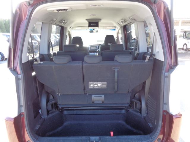 ステップワゴンスパーダ Ｚ　インターナビセレクション　後期型　７人乗　ＨＤＤナビ　ＣＤ　ＤＶＤ　ＭＳＶ　地デジＴＶ　バックカメラ　ビルトインＥＴＣ　フリップダウンモニター　ドラレコ　両側パワースライドドア　ＨＩＤオートヘッドライト　フォグライト（19枚目）