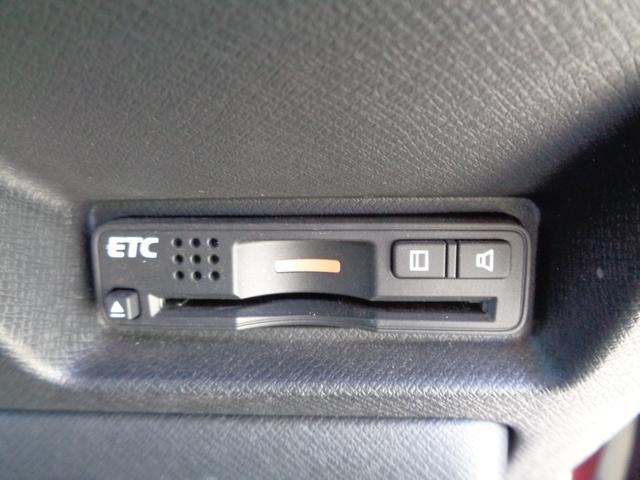 ステップワゴンスパーダ Ｚ　インターナビセレクション　後期型　７人乗　ＨＤＤナビ　ＣＤ　ＤＶＤ　ＭＳＶ　地デジＴＶ　バックカメラ　ビルトインＥＴＣ　フリップダウンモニター　ドラレコ　両側パワースライドドア　ＨＩＤオートヘッドライト　フォグライト（29枚目）