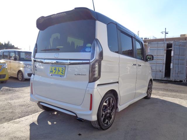 Ｎ－ＢＯＸカスタム Ｇ・Ｌターボホンダセンシング　ツートーンカラー　メモリーナビ　ＣＤ　ＤＶＤ　ＳＤ　フルセグ　ブルートゥース　バックカメラ　ビルトインＥＴＣ　ＬＥＤオートヘッドライト　ＬＥＤフォグ　両側パワースライド　ＬＫＡＳクルコン　ルーフ雹害（10枚目）