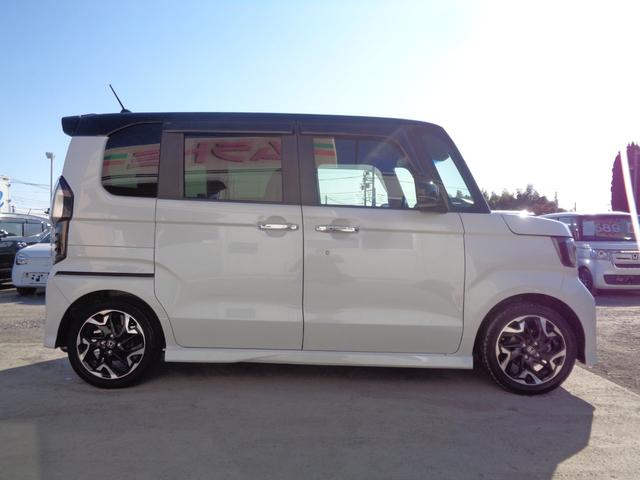 Ｎ－ＢＯＸカスタム Ｇ・Ｌターボホンダセンシング　ツートーンカラー　メモリーナビ　ＣＤ　ＤＶＤ　ＳＤ　フルセグ　ブルートゥース　バックカメラ　ビルトインＥＴＣ　ＬＥＤオートヘッドライト　ＬＥＤフォグ　両側パワースライド　ＬＫＡＳクルコン　ルーフ雹害（11枚目）