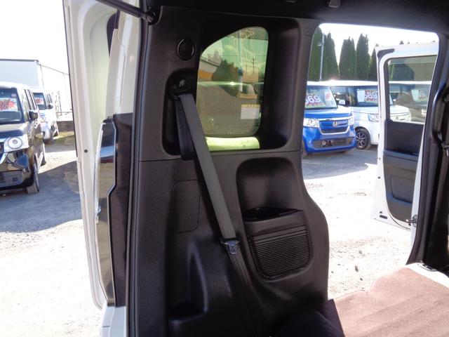 Ｎ－ＢＯＸカスタム Ｇ・Ｌターボホンダセンシング　ツートーンカラー　メモリーナビ　ＣＤ　ＤＶＤ　ＳＤ　フルセグ　ブルートゥース　バックカメラ　ビルトインＥＴＣ　ＬＥＤオートヘッドライト　ＬＥＤフォグ　両側パワースライド　ＬＫＡＳクルコン　ルーフ雹害（39枚目）