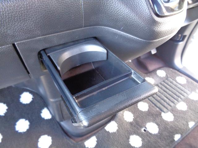 Ｎ－ＢＯＸカスタム Ｇ・Ｌターボホンダセンシング　ツートーンカラー　メモリーナビ　ＣＤ　ＤＶＤ　ＳＤ　フルセグ　ブルートゥース　バックカメラ　ビルトインＥＴＣ　ＬＥＤオートヘッドライト　ＬＥＤフォグ　両側パワースライド　ＬＫＡＳクルコン　ルーフ雹害（49枚目）