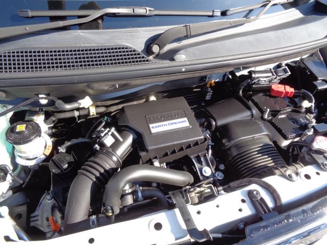 Ｎ－ＢＯＸカスタム Ｇ・Ｌターボホンダセンシング　ツートーンカラー　メモリーナビ　ＣＤ　ＤＶＤ　ＳＤ　フルセグ　ブルートゥース　バックカメラ　ビルトインＥＴＣ　ＬＥＤオートヘッドライト　ＬＥＤフォグ　両側パワースライド　ＬＫＡＳクルコン　ルーフ雹害（72枚目）