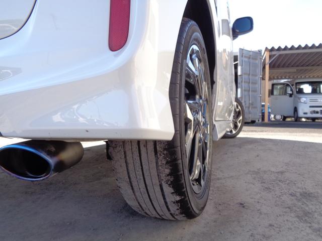 Ｎ－ＢＯＸカスタム Ｇ・Ｌターボホンダセンシング　ツートーンカラー　メモリーナビ　ＣＤ　ＤＶＤ　ＳＤ　フルセグ　ブルートゥース　バックカメラ　ビルトインＥＴＣ　ＬＥＤオートヘッドライト　ＬＥＤフォグ　両側パワースライド　ＬＫＡＳクルコン　ルーフ雹害（76枚目）