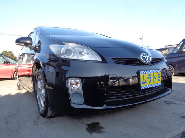 プリウス Ｌ　ＨＤＤナビ　ＣＤ　ＤＶＤ　ＭＳＶ　地デジＴＶ　ブルートゥース　バックカメラ　ビルトインＥＴＣ　純正１５インチアルミ　ウィンカードアミラー　ドアバイザー　スマートキー　オートエアコン　オートライト機能（12枚目）