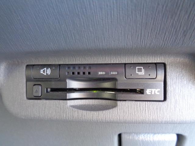 プリウス Ｌ　ＨＤＤナビ　ＣＤ　ＤＶＤ　ＭＳＶ　地デジＴＶ　ブルートゥース　バックカメラ　ビルトインＥＴＣ　純正１５インチアルミ　ウィンカードアミラー　ドアバイザー　スマートキー　オートエアコン　オートライト機能（23枚目）