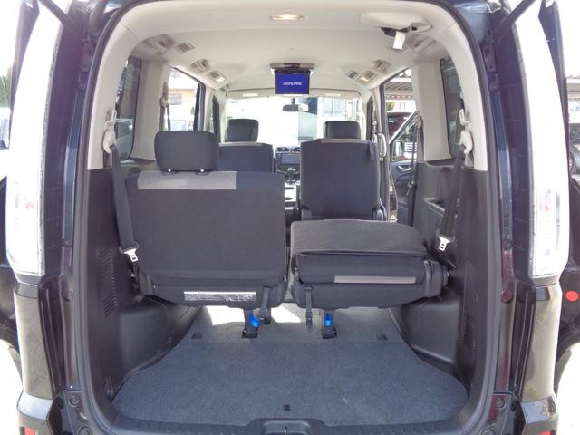 セレナ ライダー　ブラックライン　Ｓ－ハイブリッド　アルパイン大画面メモリーナビ　ＣＤ　ＤＶＤ　ＳＤ　フルセグＴＶ　ブルートゥース　バックカメラ　フリップダウンモニター　ビルトインＥＴＣ　両側パワースライド　ＨＩＤオートヘッドライト　フォグライト　雹害（33枚目）