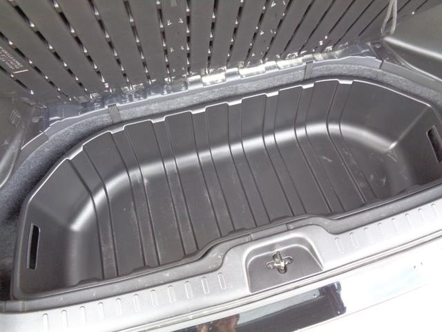 セレナ ライダー　ブラックライン　Ｓ－ハイブリッド　アルパイン大画面メモリーナビ　ＣＤ　ＤＶＤ　ＳＤ　フルセグＴＶ　ブルートゥース　バックカメラ　フリップダウンモニター　ビルトインＥＴＣ　両側パワースライド　ＨＩＤオートヘッドライト　フォグライト　雹害（38枚目）