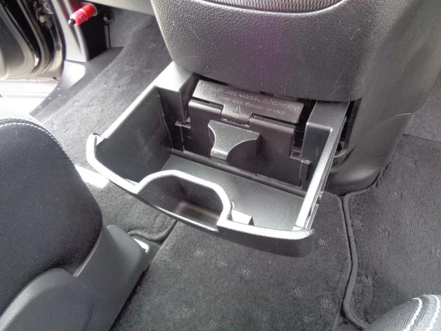 セレナ ライダー　ブラックライン　Ｓ－ハイブリッド　アルパイン大画面メモリーナビ　ＣＤ　ＤＶＤ　ＳＤ　フルセグＴＶ　ブルートゥース　バックカメラ　フリップダウンモニター　ビルトインＥＴＣ　両側パワースライド　ＨＩＤオートヘッドライト　フォグライト　雹害（59枚目）