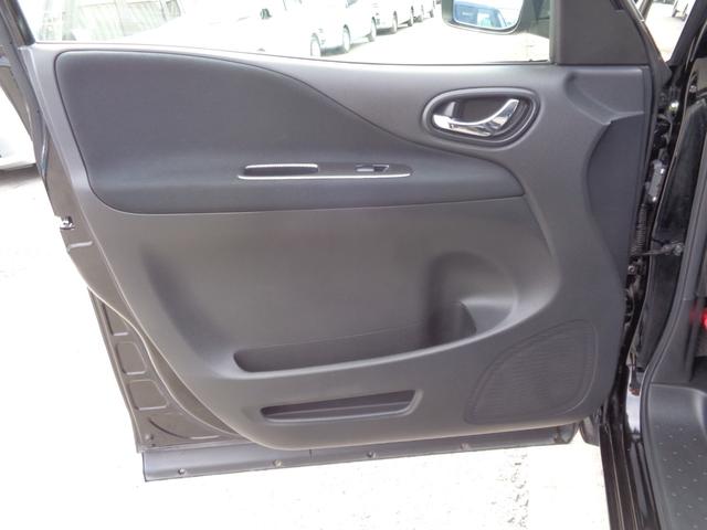 セレナ ライダー　ブラックライン　Ｓ－ハイブリッド　アルパイン大画面メモリーナビ　ＣＤ　ＤＶＤ　ＳＤ　フルセグＴＶ　ブルートゥース　バックカメラ　フリップダウンモニター　ビルトインＥＴＣ　両側パワースライド　ＨＩＤオートヘッドライト　フォグライト　雹害（70枚目）